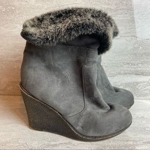 Zigzsoho grey faux fur wedge boots Gabriel 8